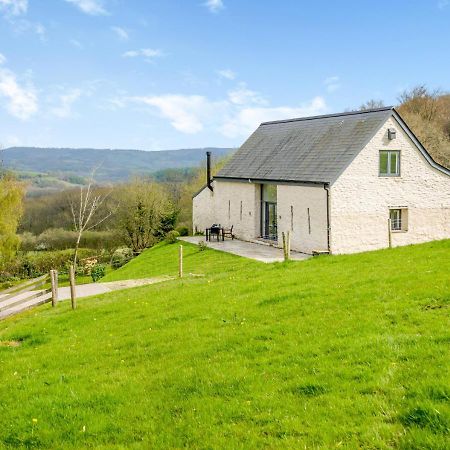 Apartamento Usk Barn Llanbadoc Exterior foto